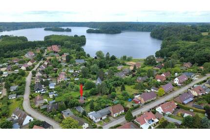 Idyllisches Wochenendhaus auf Eigentumsgrundstück – nur wenige Minuten vom Pinnower See entfernt