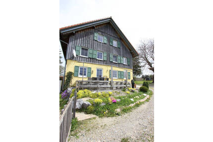 Traumhaft schöne Bauernhof-Hälfte mit herrlicher Fernsicht! - Hergatz - Maria Thann Maria-Thann