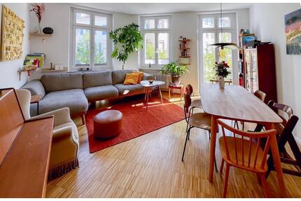 Charmante 4-Zimmer-Altbauwohnung in Freiburgs Sedanviertel - Freiburg im Breisgau