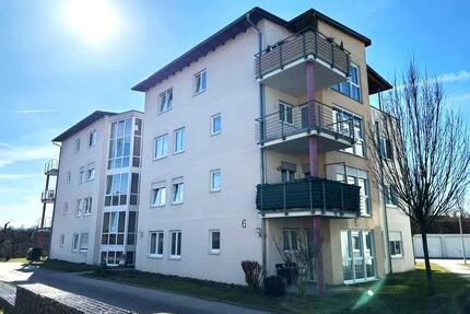 Einladende 3-Zimmer-Wohnung mit Balkon und einem Stellplatz - Igersheim