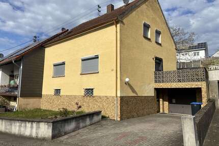 Haus zum Kaufen in Wadgassen 135.000,00 € 135 m²