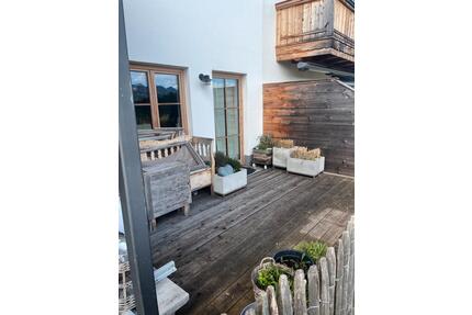 Mietwohnung1,5 Zimmer40qm - 700,00&nbsp;EUR Kaltmiete, ca.&nbsp; 40,00&nbsp;m&sup2; in Frasdorf (PLZ: 83112)