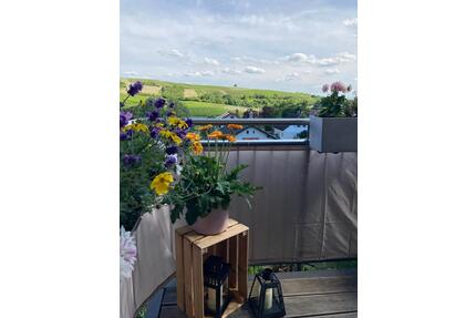 Dachgeschosswohnung mit traumhaftem Blick auf die Weinberge - Gensingen