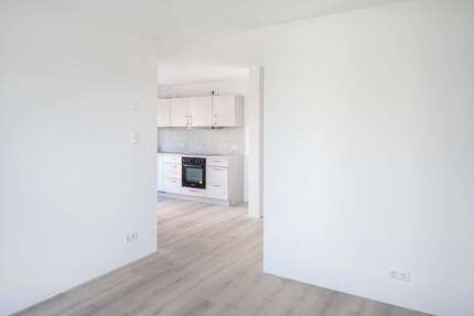 Hochwertig sanierte 3-Zimmer-Wohnung mit zwei Balkonen - Esslingen am Neckar