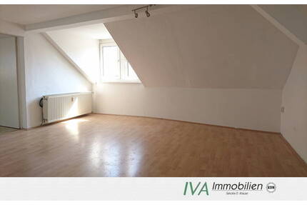 Gemütliche 2-Raum-Dachgeschoss-Wohnung im Stadtzentrum Riesa´s