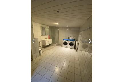 ObjNr:19574 - Freistehendes 1-Familienhaus mit Gewerbeeinheit im Ortskern von Brackenheim