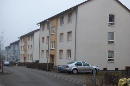 3-Zimmer-Küche-Bad-Balkon in ruhigem kleinen Mehrfamilienhaus - Kusel