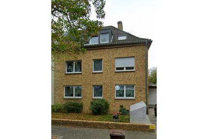 Mietwohnung Dachgeschosswohnung - Krefeld Benrad