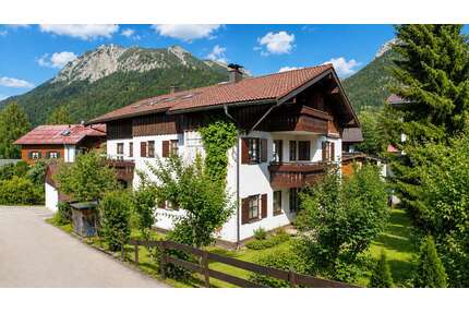 Haus zum Kaufen in Oberstdorf 1.732.000,00 € 309 m²