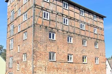 Renovierte 6- und 7-Raum-Altbauwohnungen im Speicher Parchim