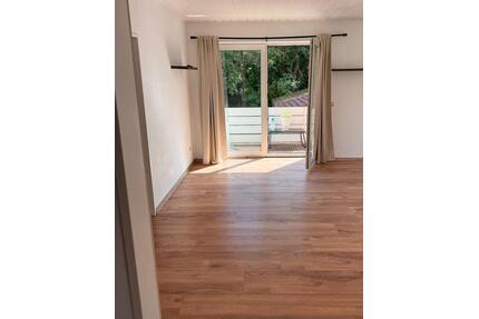 Gepflegte 3-Zimmer-Wohnung mit Balkon & Stellpl. | provisionsfrei - Wilhelmshaven Fedderwardergroden