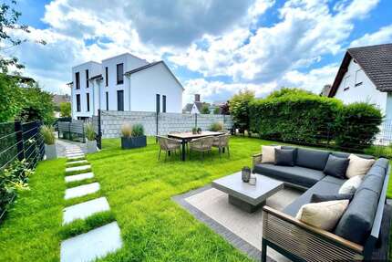 Haus zum Mieten in Oberursel (Taunus) 3.200,00 € 131 m²