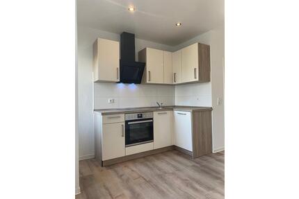 Schöne kernsanierte 3-Zi.-Wohnung in Bremerhaven-Lehe 630 EUR