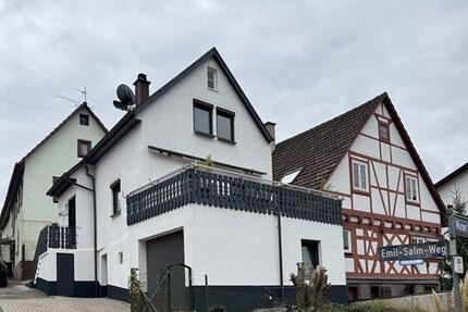 Klein aber fein – Charmantes Einfamilienhaus mit großer Dachterra - Pforzheim Eutingen