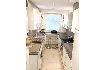 Top möblierte 4-Zimmer-Maisonettewohnung mit Nutzfläche im 2 OG. und 3. OG. mit Süd-Balkon ab sofort frei - Hamburg Eilbek