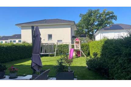 Haus zum Mieten in Stahnsdorf 3.700,00 € 165 m²