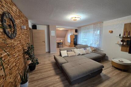 Helle 6-Zimmer Wohnung mit Garage+WB 10 KvP PV Anlage - Lohr am Main