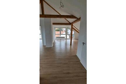 Attraktive 2-Zimmer Dachgeschosswohnung - Pforzheim Nordstadt