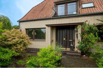 Doppelhaushälfte - 220.000,00&nbsp;EUR Kaufpreis, ca.&nbsp; 182,00&nbsp;m&sup2; in Dörverden (PLZ: 27313)