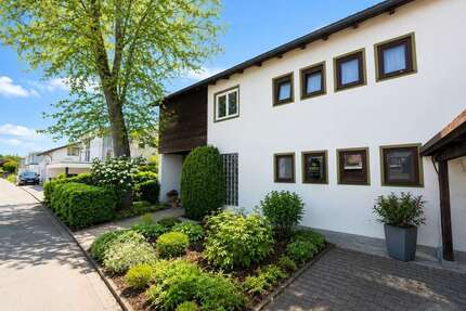 Haus zum Kaufen in Stephanskirchen 998.000,00 € 200 m²