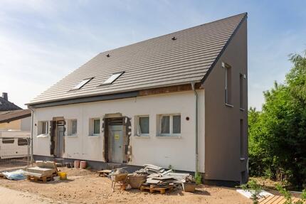 Modernes großes Wohnhaus in gefragter Lage von Pluwig mit schöner Weitsicht