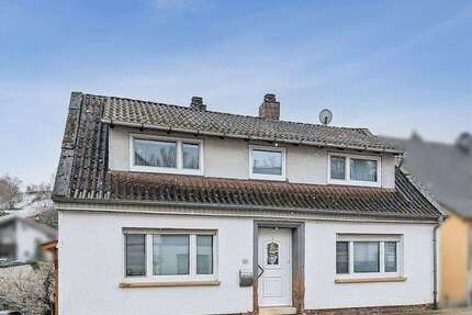 Haus zum Kaufen in Reichenbach-Steegen 174.000,00 € 130 m²