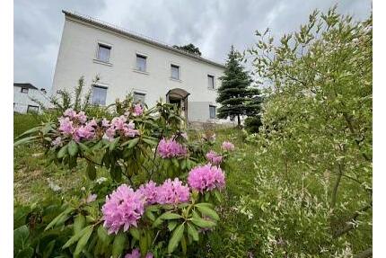 RUHIG SOLIDE UND VIEL PLATZ - 115.000,00&nbsp;EUR Kaufpreis, ca.&nbsp; 250,00&nbsp;m&sup2;&nbsp;Wohnfl&auml;che in Gefell (PLZ: 07926)