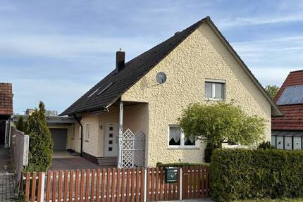 Zwei zum Preis von einem! - 349.500,00&nbsp;EUR Kaufpreis, ca.&nbsp; 170,00&nbsp;m&sup2;&nbsp;Wohnfl&auml;che in Berg (PLZ: 92348) Loderbach