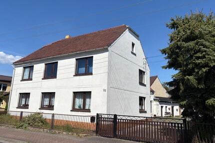 Großes Haus, gut angebunden, 2100qm Land, + zus. Baustelle - Röderland