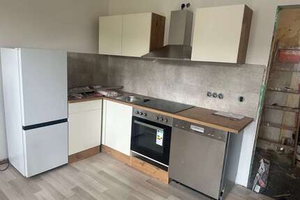 Wohnung zum Mieten in Werdau 230,00 € 33 m²