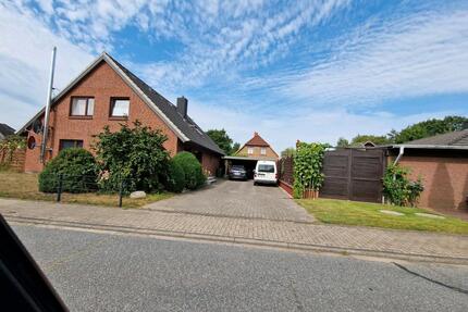 4 Zimmer Wohnung Zweifamilienhaus EG 92qm Terrasse carport kropp