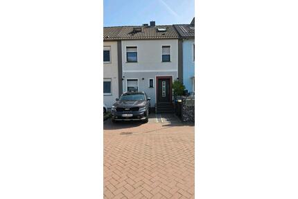 Reihenmittelhaus Saniert, ohne Makler - Voerde (Niederrhein)