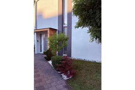 Haus zum Kaufen in Neu-Ulm 899.500,00 € 145 m²