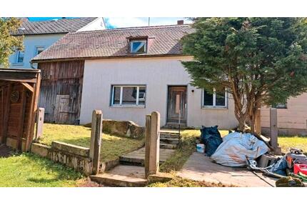 Haus in Arzberg - 25.000,00&nbsp;EUR Kaufpreis, ca.&nbsp; 120,00&nbsp;m&sup2; in Arzberg (PLZ: 95659)