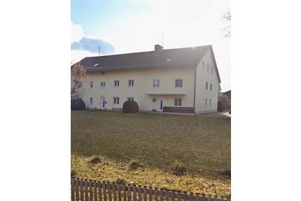 Dachgeschosswohnung mit 3 Zimmern - Sauerlach