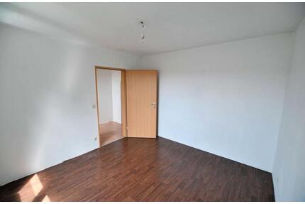 Vermietete 3-Zimmerwohnung - 110.000,00&nbsp;EUR Kaufpreis, ca.&nbsp; 74,00&nbsp;m&sup2; in Weitramsdorf (PLZ: 96479)