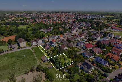Grundstück zu verkaufen in Weisenheim am Sand 220.000,00 € 709 m²