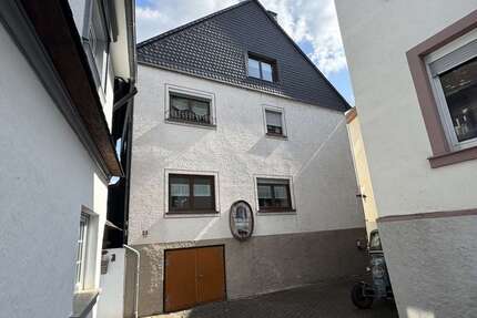 Haus zum Kaufen in Lorch 199.000,00 € 217 m²