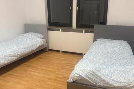 Wohnung für Frimen, Mountoure - 1.200,00&nbsp;EUR Kaltmiete, ca.&nbsp; 100,00&nbsp;m&sup2; in Bad Salzuflen (PLZ: 32108) Ehrsen-Breden