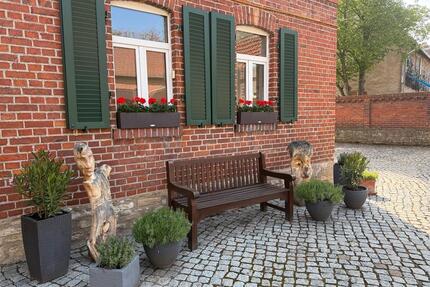 Vierseithof in Erfurt - 1.198.000,00&nbsp;EUR Kaufpreis, ca.&nbsp; 270,00&nbsp;m&sup2; in Erfurt (PLZ: 99098) Linderbach