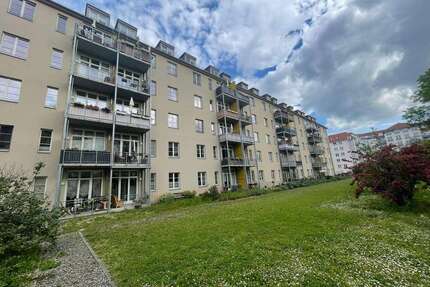 Wohnung zum Kaufen in Dresden 210.000,00 € 69.87 m²