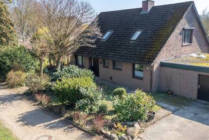 Zentrumsnah: Einfamilienhaus mit schönem Garten in Lüneburg
