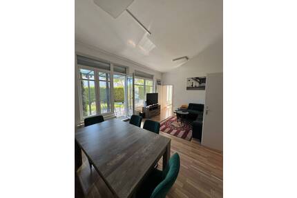 Modernisierte 3-Zimmer-Erdgeschosswohnung mit großer Terrasse, Gartenanteil, Garage & Stellplatz - Giengen an der Brenz