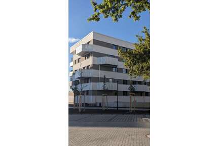 Wohnung zum Mieten in HalleS. 930,00 € 83.96 m² - Halle/S.