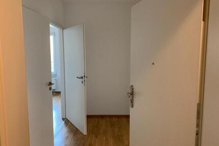 Moderne 2-Zimmer-Wohnung mit Einbauküche in Toplage, Europa-Allee - Frankfurt am Main Bockenheim