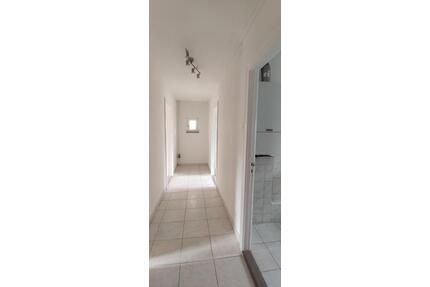 zwei Zimmerwohnung im Erdgeschoss zu vermieten - Lauenburg/Elbe