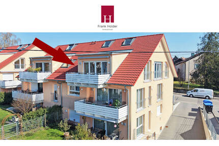 Neuwertig und ganz oben wohnen mit Dachstudio - Pliezhausen / Gniebel