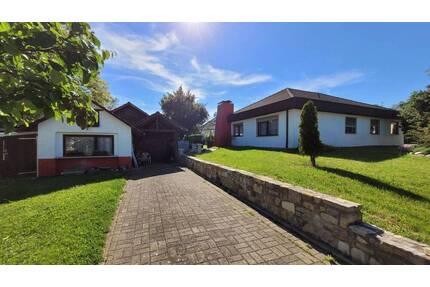 Traumhafter Bungalow auf großem Grundstück mit mediterranem Flair - Klettgau Erzingen