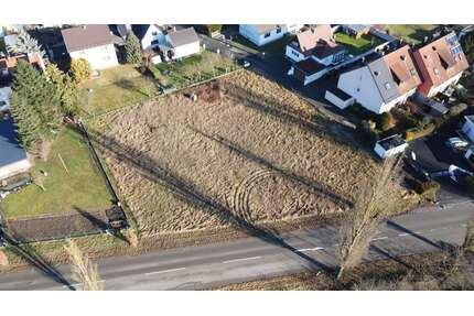 Grundstück zu verkaufen in Seukendorf 897.000,00 € 1300 m²