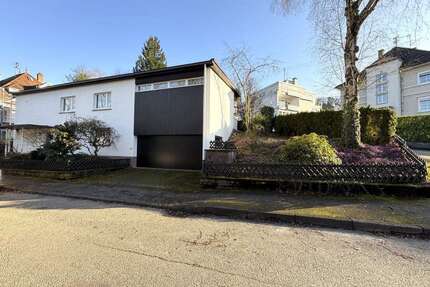 Haus zum Kaufen in Baden-Baden 1.100.000,00 € 250 m²